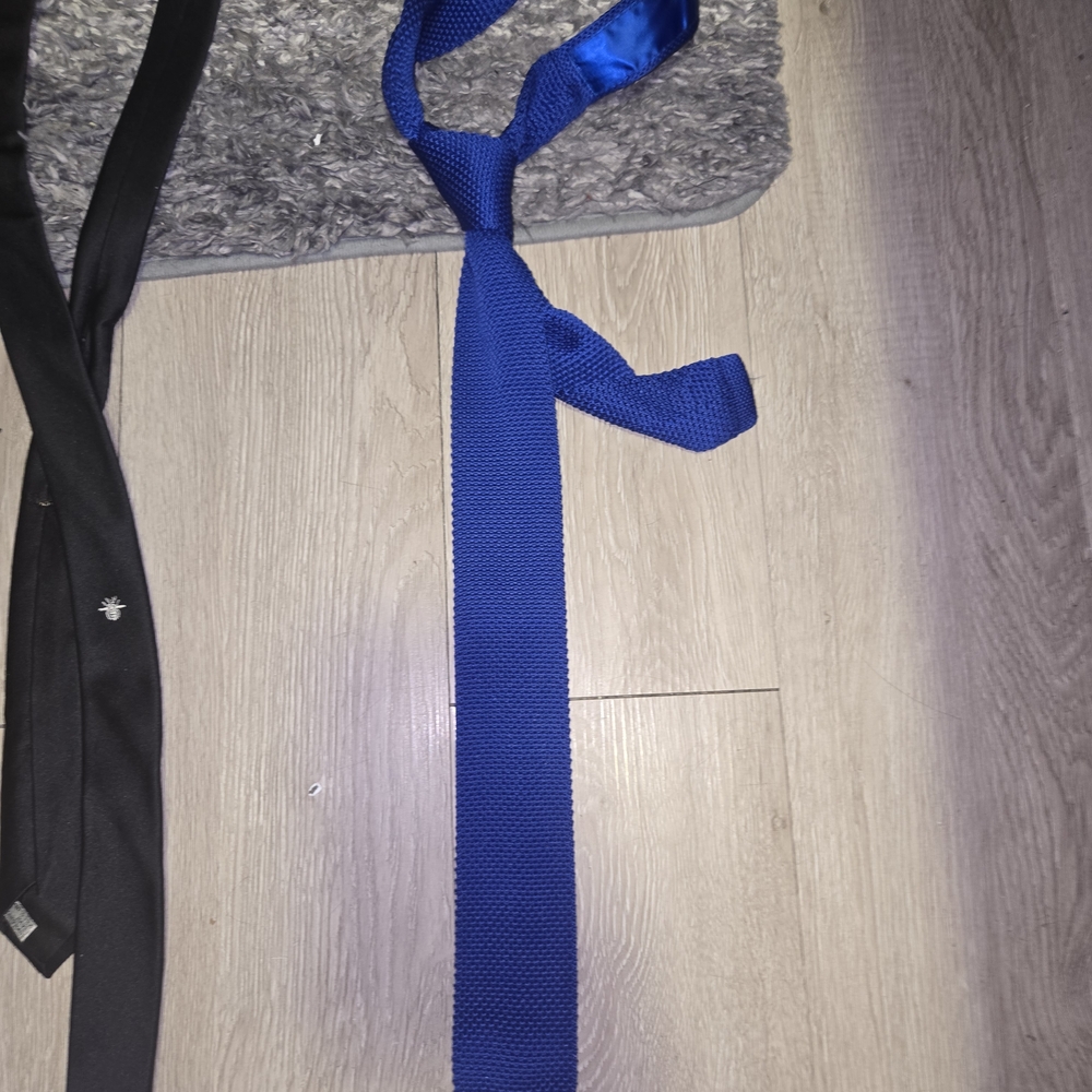 Guess Men's Knit Tie in Royal Blue - Picture 13 of 15